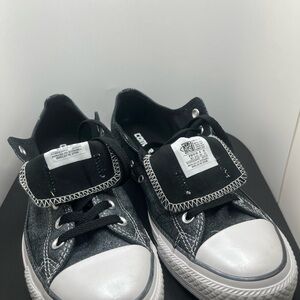 Converse‎ Black and White Low-Top Sneakers